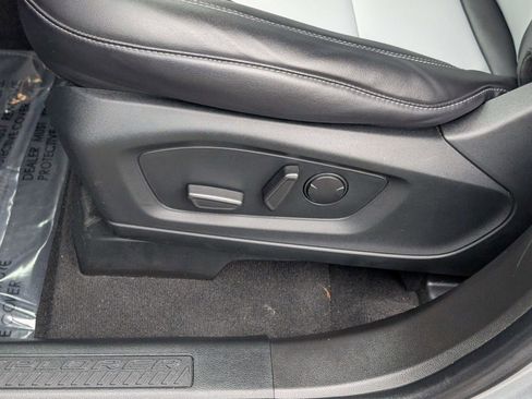 Certified 2023 Ford Explorer XLT w/ Equipment Group 202A image 25