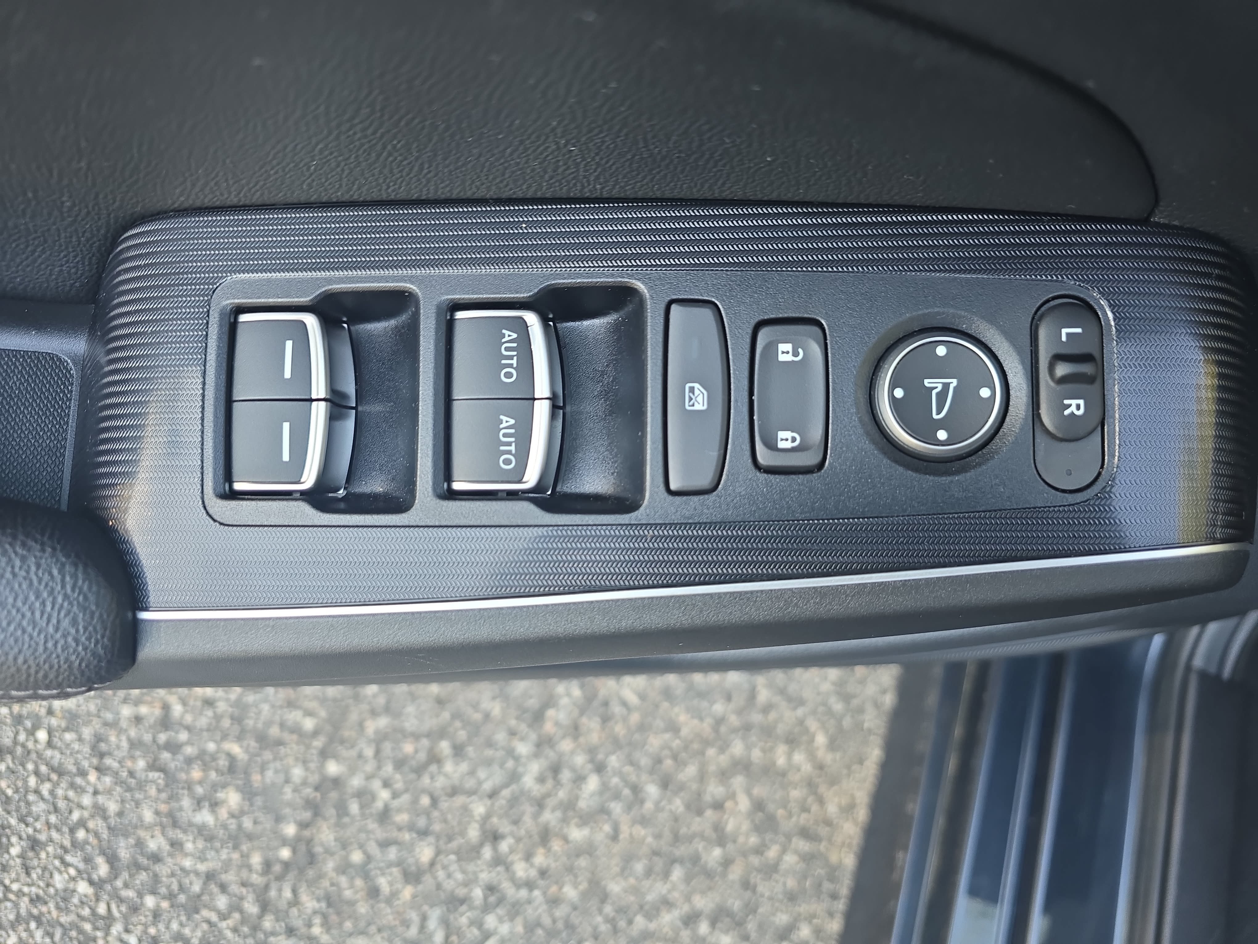 Used 2024 Honda Civic Touring image 27