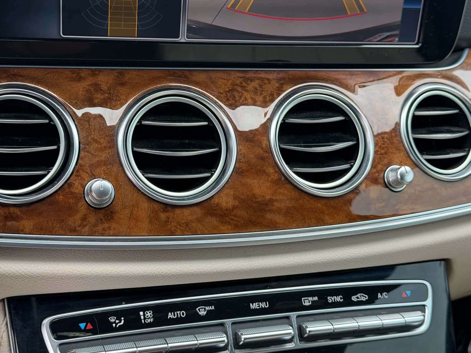 Used 2017 Mercedes-Benz E 300 image 33