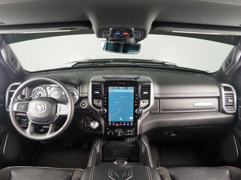 Used 2022 RAM 1500 4x4 Crew Cab Laramie image 3