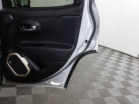 Used 2016 Jeep Renegade 75th Anniversary image 36