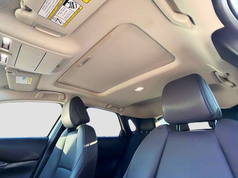 Used 2022 MAZDA CX-30 AWD 2.5 S w/ Premium Package image 27