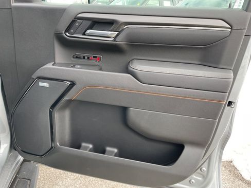 Used 2025 GMC Sierra 1500 AT4 w/ AT4 Premium Package image 32