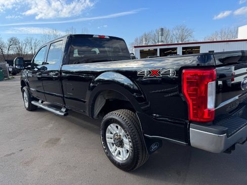 Used 2018 Ford F350 XLT image 10