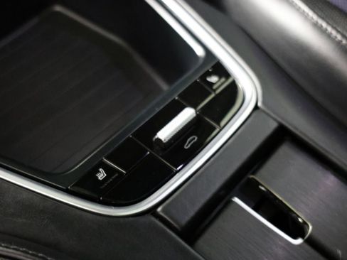 Used 2020 Porsche Panamera GTS image 50