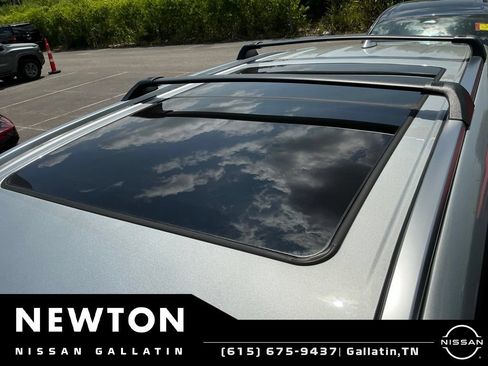 Used 2023 Toyota Highlander Platinum AWD/4WD image 4