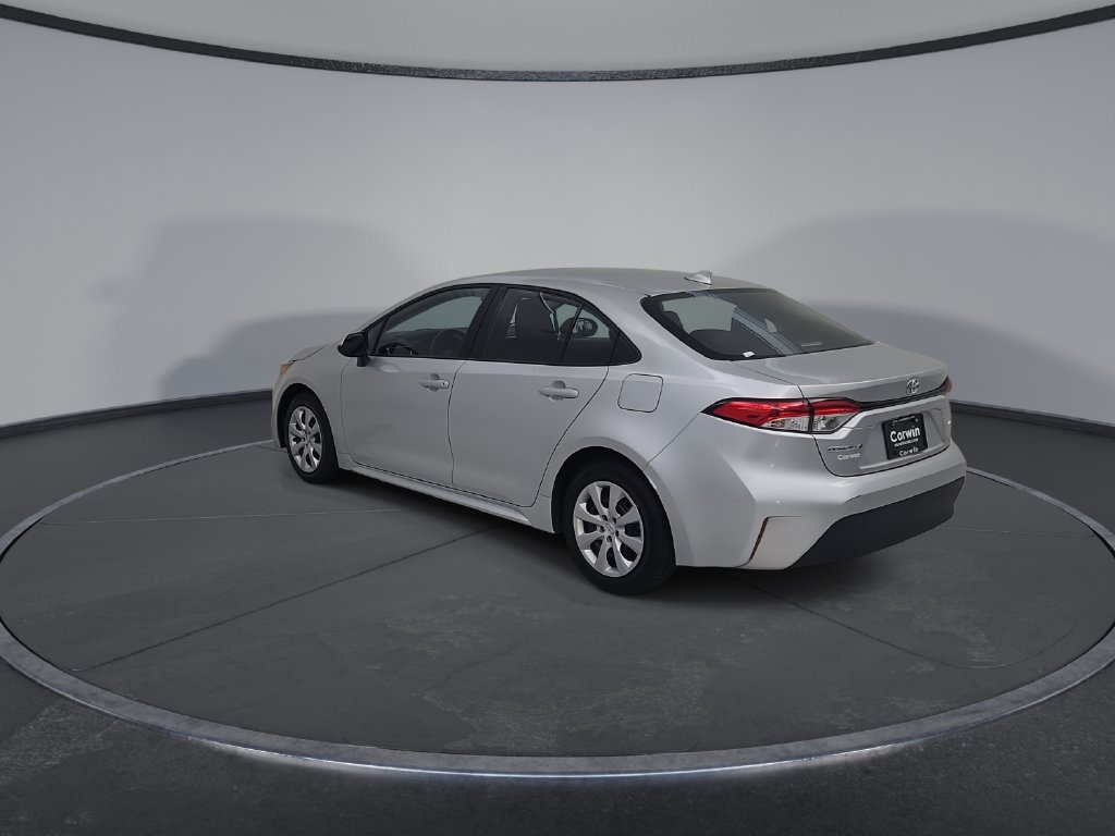 Used 2025 Toyota Corolla LE FWD image 12