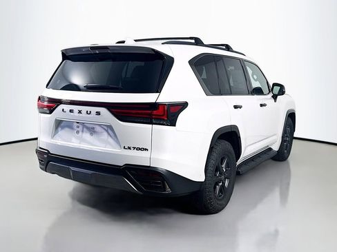 New 2025 Lexus LX 700h Overtrail image 5