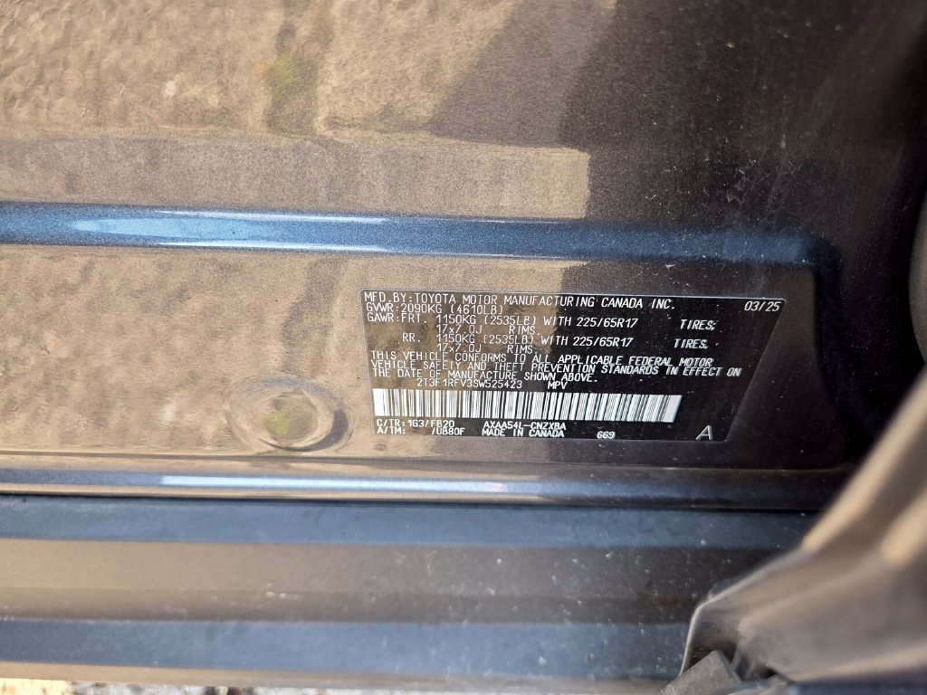 Used 2025 Toyota RAV4 LE AWD/4WD image 32