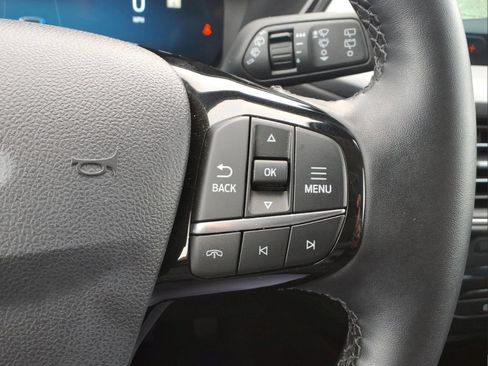 Used 2025 Ford Escape Platinum FWD image 27