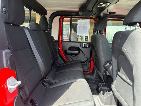 Used 2020 Jeep Gladiator Sport w/ Quick Order Package 24S image 19