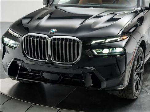 Used 2023 BMW X7 xDrive40i w/ Executive Package image 9