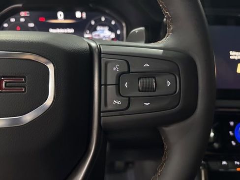 Used 2025 GMC Sierra 1500 AT4 image 18