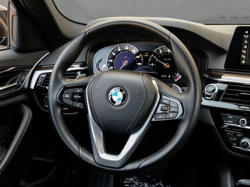 Used 2018 BMW 530i RWD image 21