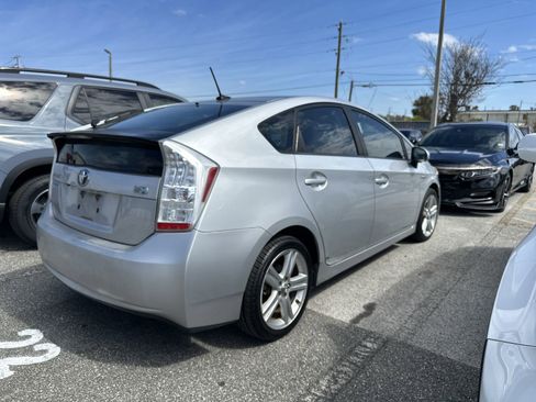 Used 2010 Toyota Prius Four image 4