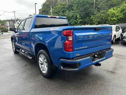 Used 2023 Chevrolet Silverado 1500 Custom AWD/4WD image 5