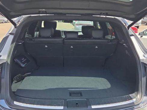 Used 2017 INFINITI QX70 2WD w/ Premium Package image 11