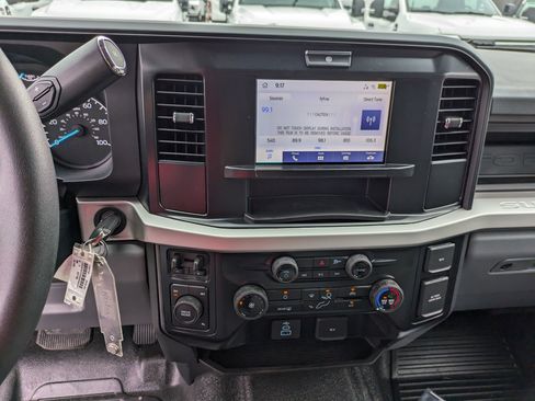 New 2025 Ford F550 4x4 Crew Cab Super Duty w/ XL Chrome Package image 22