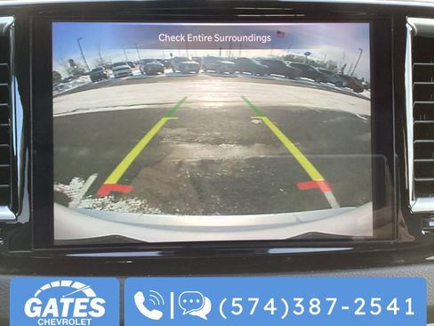 Used 2024 Chrysler Pacifica Touring-L image 24