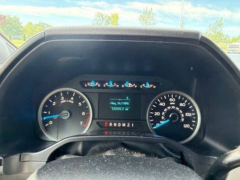 Used 2015 Ford F150 XLT w/ Trailer Tow Package AWD/4WD image 43