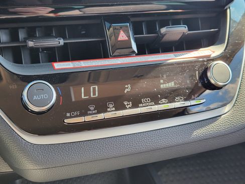 Certified 2025 Toyota Corolla LE image 13