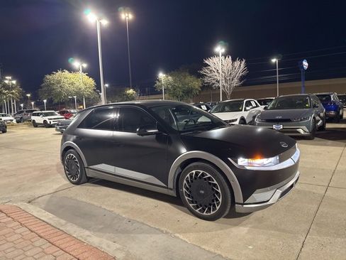 Used 2022 Hyundai Ioniq 5 Limited w/ Cargo Package image 12