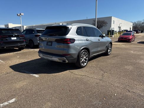 Certified 2024 BMW X5 xDrive40i w/ Parking Assistance Package image 5