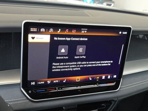 New 2026 Volkswagen Tiguan SE R-Line AWD/4WD image 4