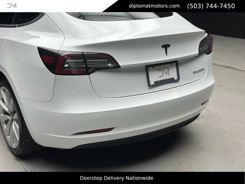 Used 2018 Tesla Model 3 Long Range image 15
