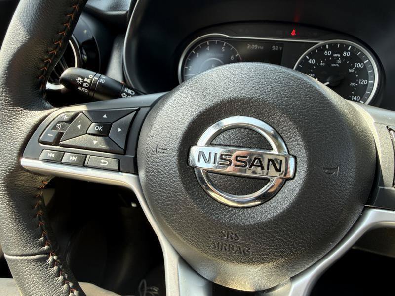 Used 2020 Nissan Kicks SR FWD image 25