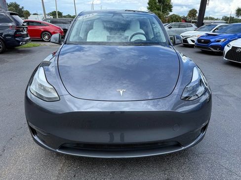 Used 2023 Tesla Model Y Performance AWD/4WD image 2