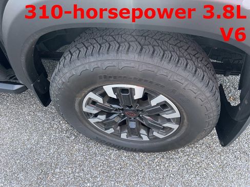 Used 2024 Nissan Frontier Pro-X w/ Pro Convenience Package image 9