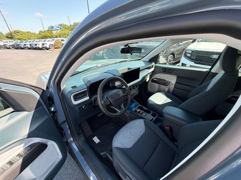 New 2026 Ford Maverick XLT FWD image 7