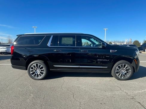New 2026 GMC Yukon XL Denali w/ Sun & Power Step Package image 9
