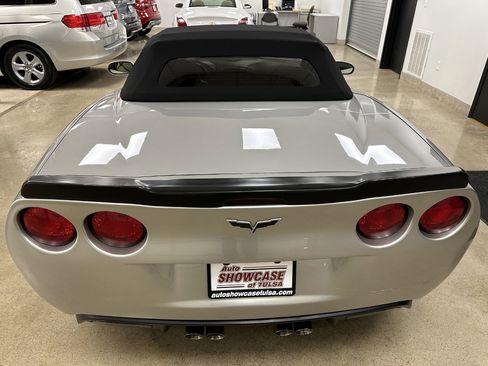Used 2008 Chevrolet Corvette Convertible w/ Preferred Equipment Group image 11