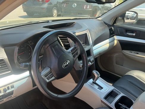 Used 2014 Subaru Outback 2.5i w/ Popular Package #1A AWD/4WD image 30