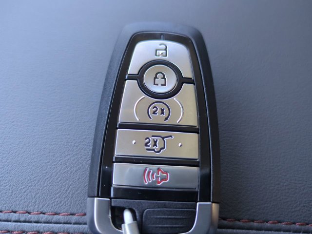 New 2026 Ford Explorer Active w/ Active Comfort Package RWD image 32