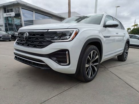 New 2026 Volkswagen Atlas Cross Sport SEL Premium R-Line image 8