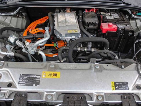 Certified 2023 BMW iX xDrive50 w/ Convenience Package image 25