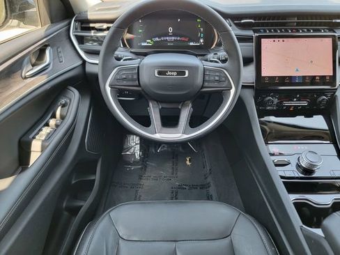 Certified 2023 Jeep Grand Cherokee 4WD 4xe image 31