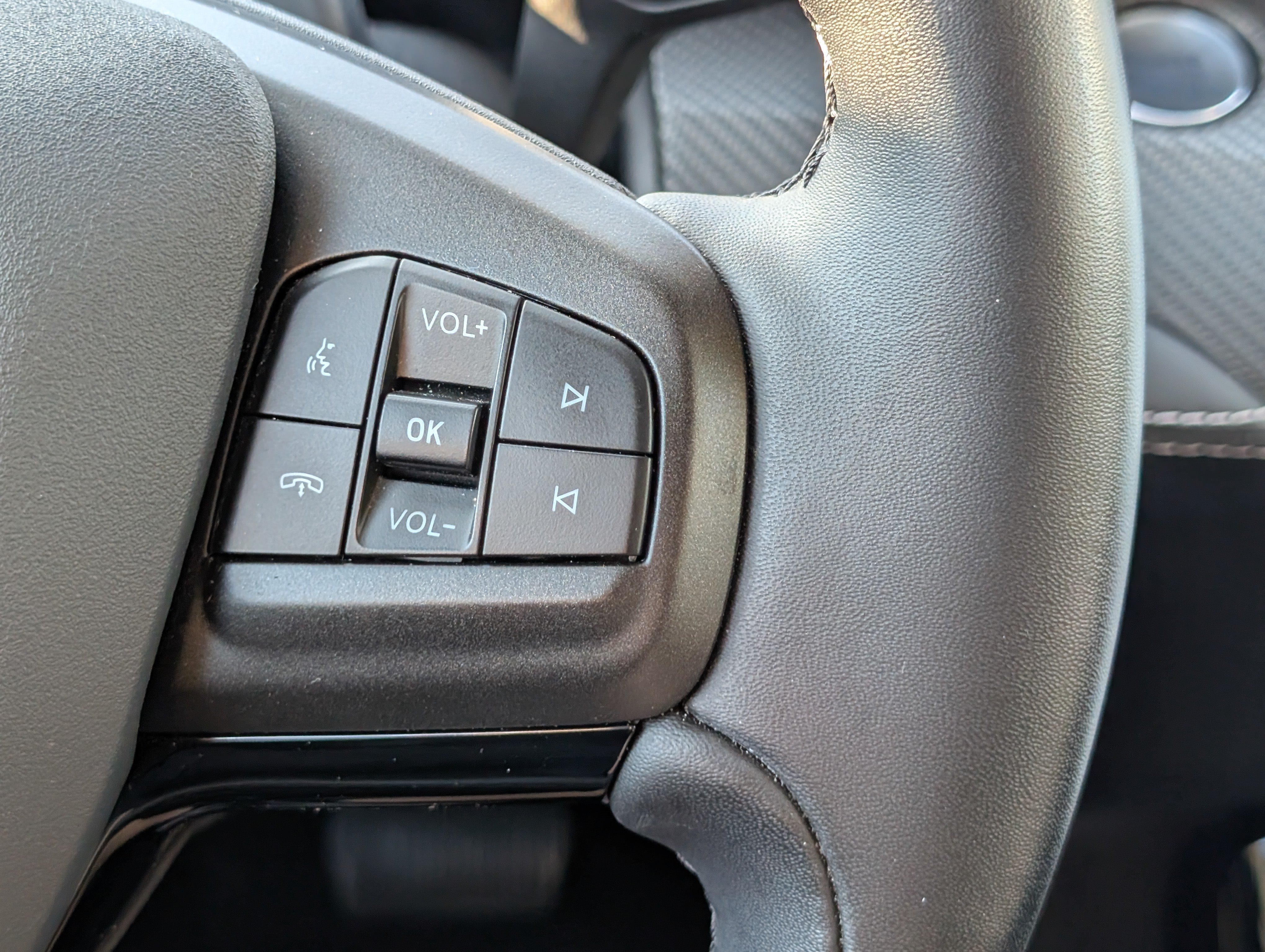 Used 2024 Ford Mustang Mach-E Premium AWD/4WD image 26