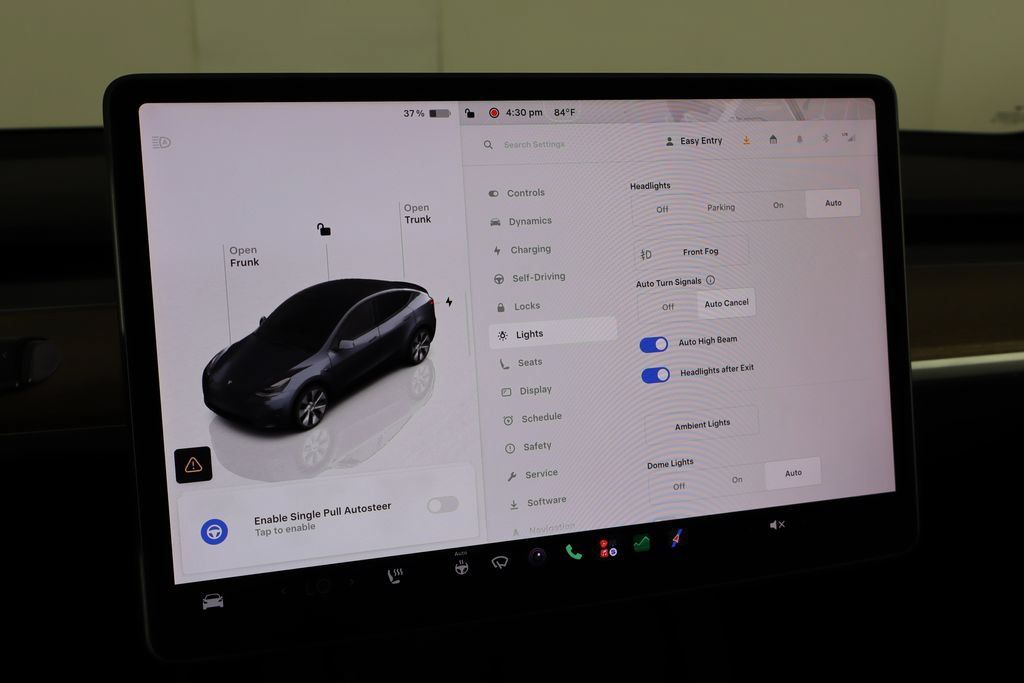 Used 2023 Tesla Model Y Long Range AWD/4WD image 32