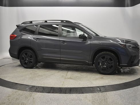 Used 2023 Subaru Ascent Onyx Edition image 11