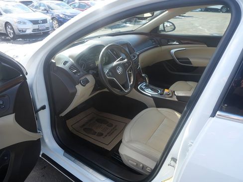 Used 2015 Buick Regal Premium image 9