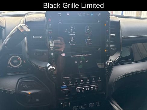 Used 2025 RAM 2500 Limited AWD/4WD image 16