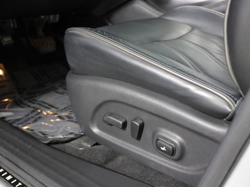 Used 2013 INFINITI JX35 FWD w/ Premium Pkg image 11