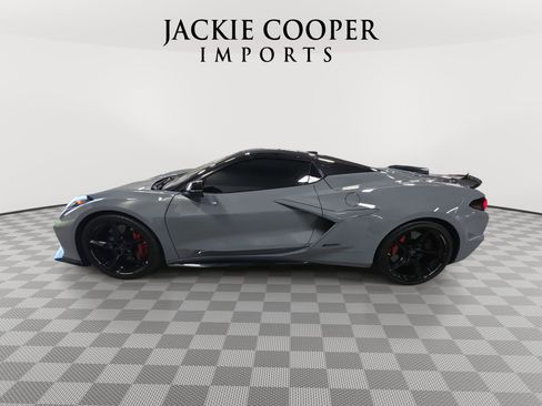 Used 2024 Chevrolet Corvette E-Ray w/ Stealth Interior Trim Package AWD/4WD image 8