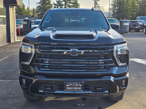 Used 2024 Chevrolet Silverado 3500 LTZ w/ LTZ Plus Package image 8