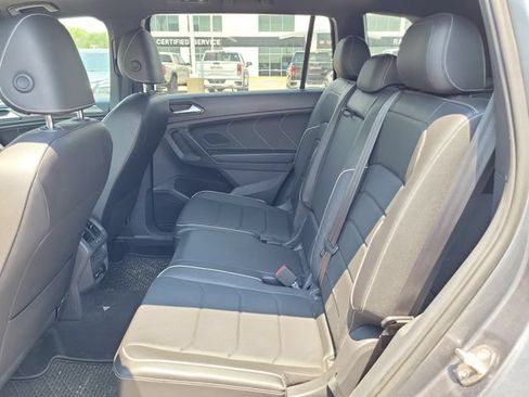 Used 2022 Volkswagen Tiguan SEL R-Line AWD/4WD image 13