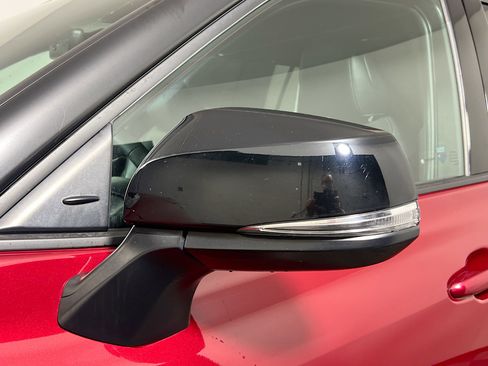 Used 2022 Toyota Highlander XSE image 12